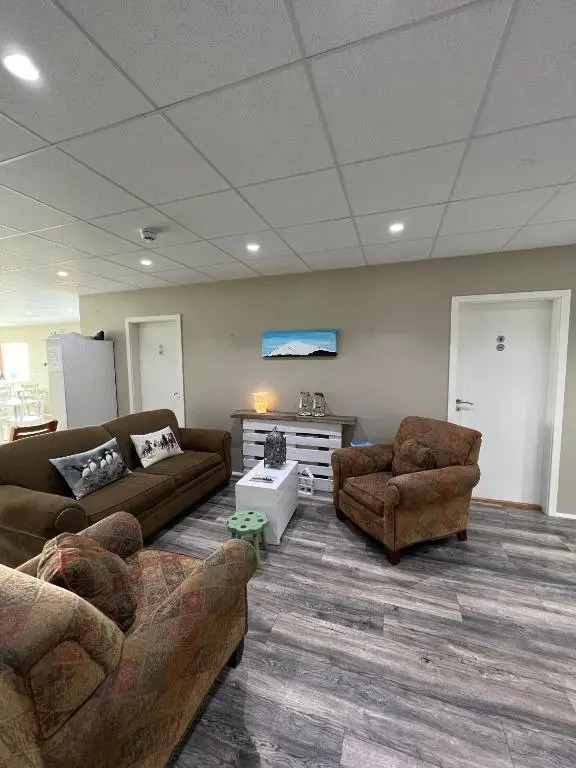 Við Hafið Oceanfront Guesthouse