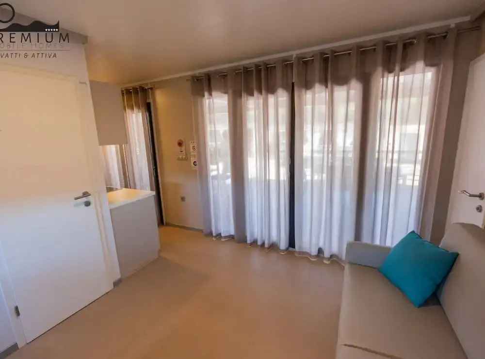 Charming Two-bedroom Mobile Homes Drage