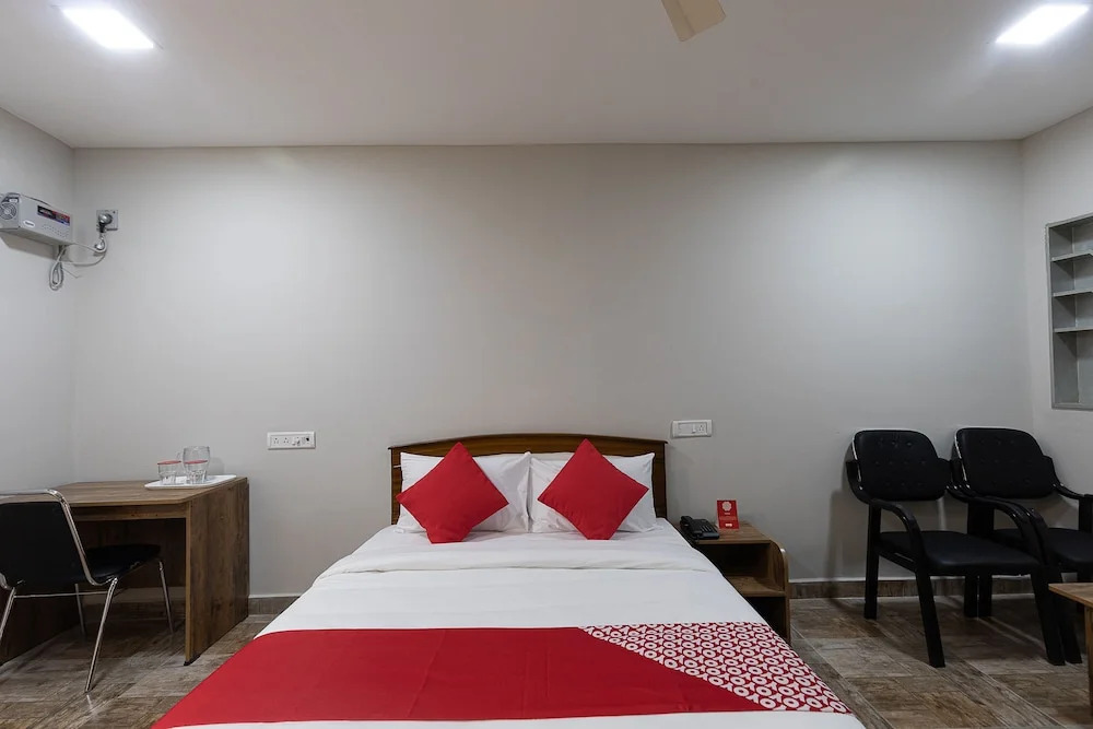 Capital O 39352 Nestle Inn