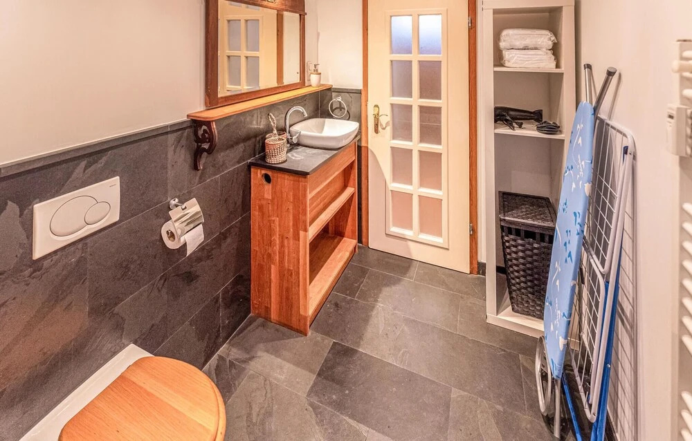 Amazing Apartment in Eltville am Rhein With 1 Bedrooms and Wifi