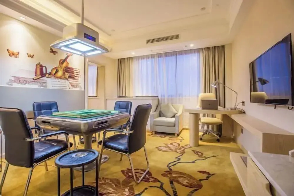 Vienna Hotel (Dongtai Chengdong New District)