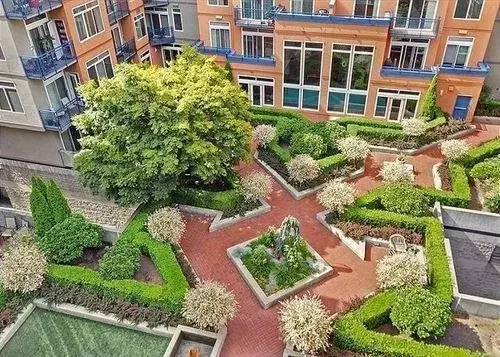 Belltown Court Seattle Urban Retreat