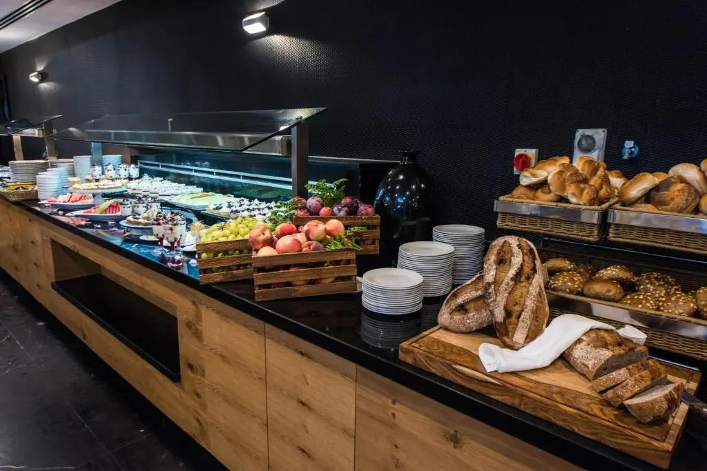 Eyal Hotel
