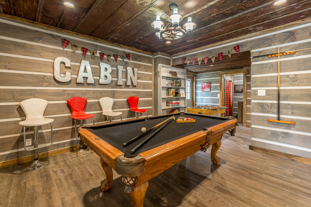 Hand Hewn Hideaway Stunning Gatlinburg Cabin with Hot Tub Table Games and Outdoor Oasis