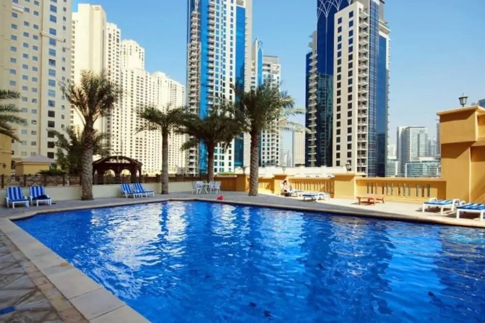 Ocean Facing Apt In Jbr Walk To The Beach