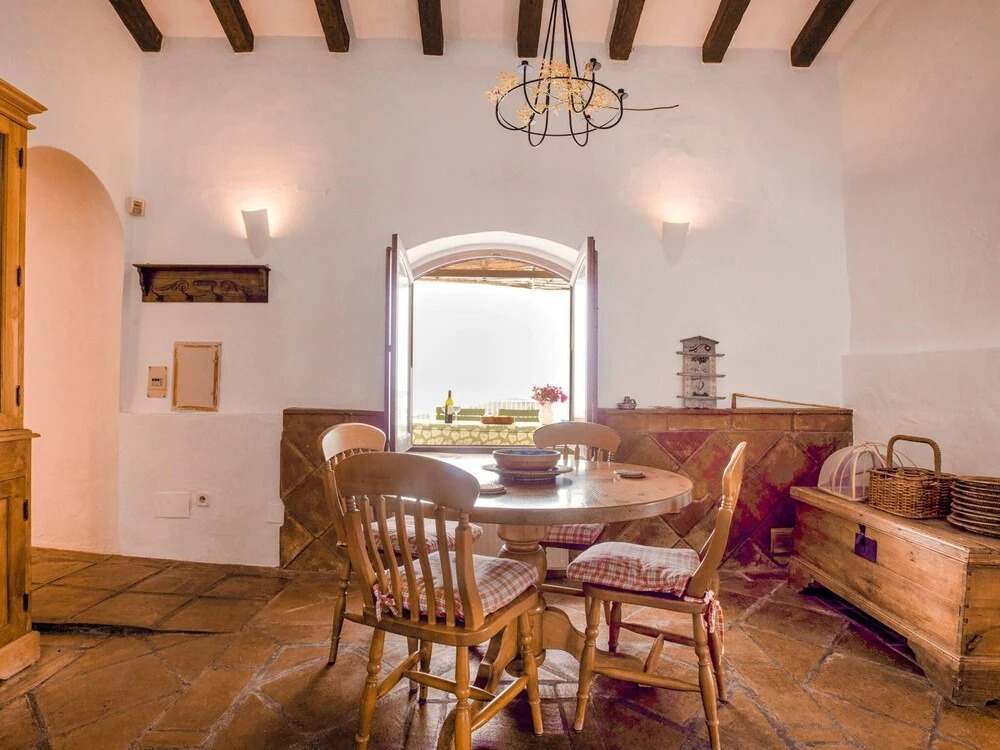 Completely Restored Beautiful 250-year-old Authentic Farm