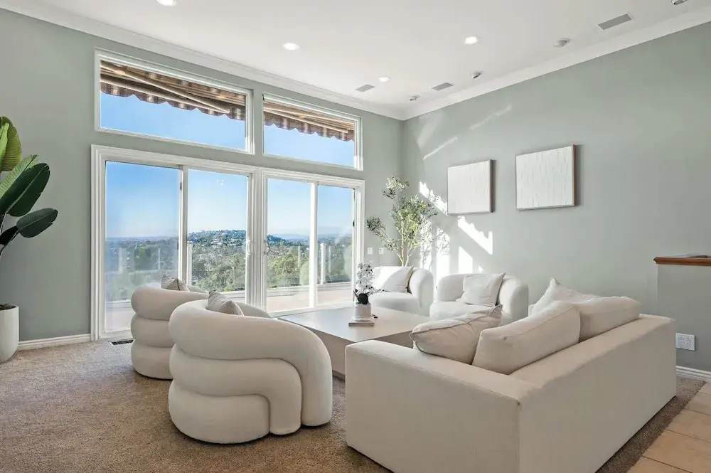 Luxury Hilltop Pool Villa with Stunning City Views
