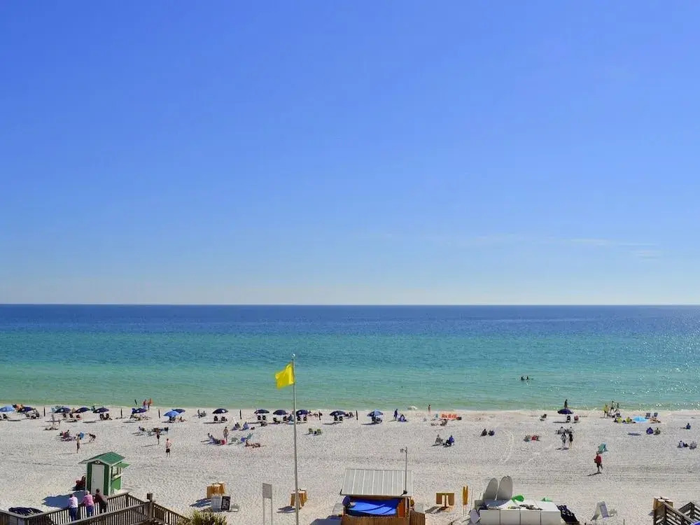 Beachside II 4255 - 2 Br condo by RedAwning