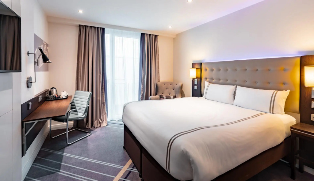 Отель Premier Inn Frankfurt City Europaviertel