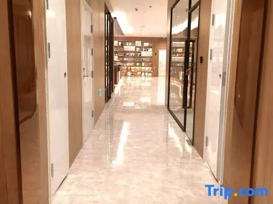 HanTing Hotel (Yichuan Dianli Building Hukou Waterfall)