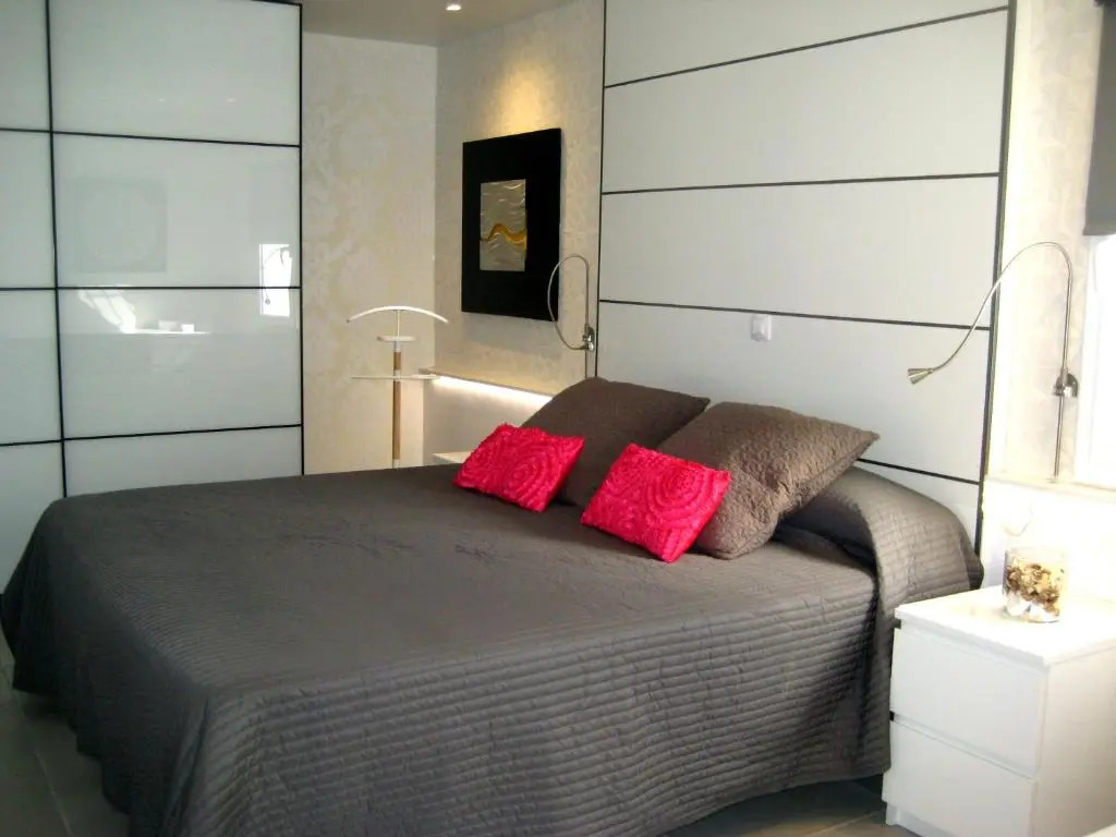 Lacy Golf Apartments