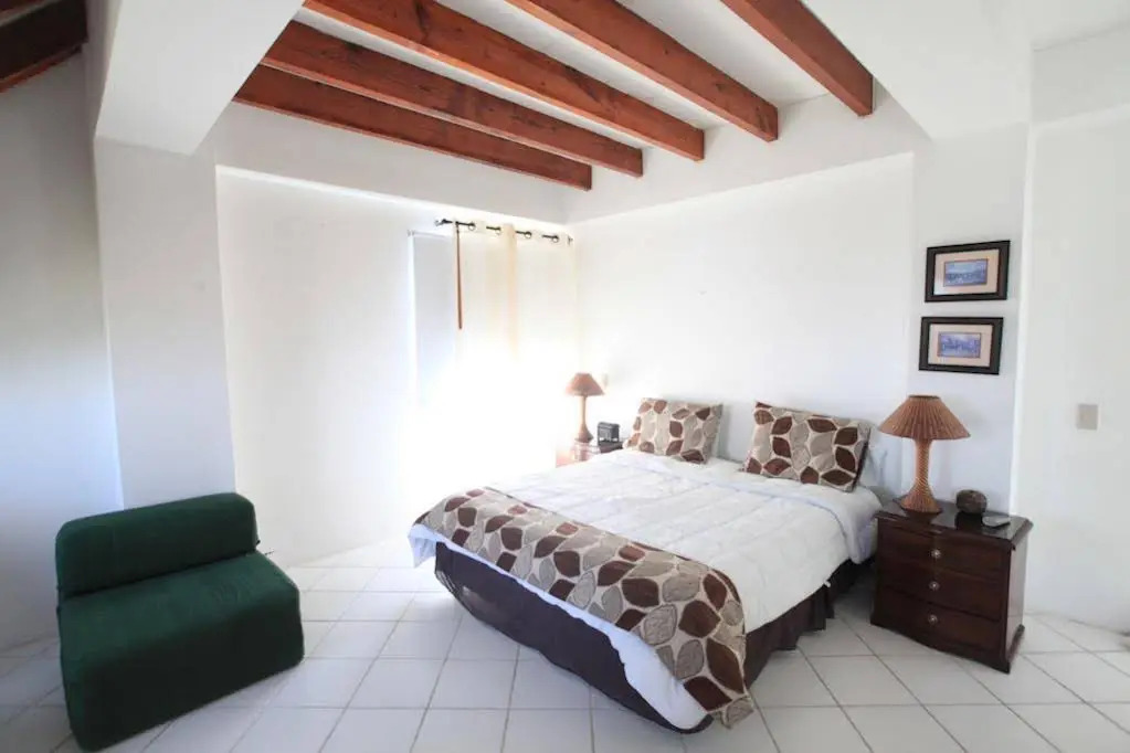Apartamento en el Centro de San Andrés Islas con vista al mar- Edificio Bay Point 703