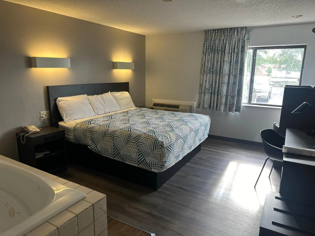 Motel 6-Wisconsin Rapids, WI