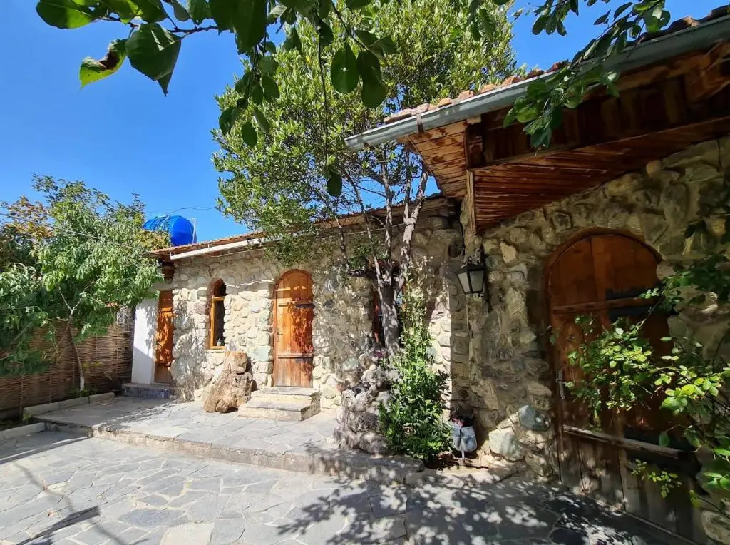 Отель Safari House Tbilisi - Wine & Family