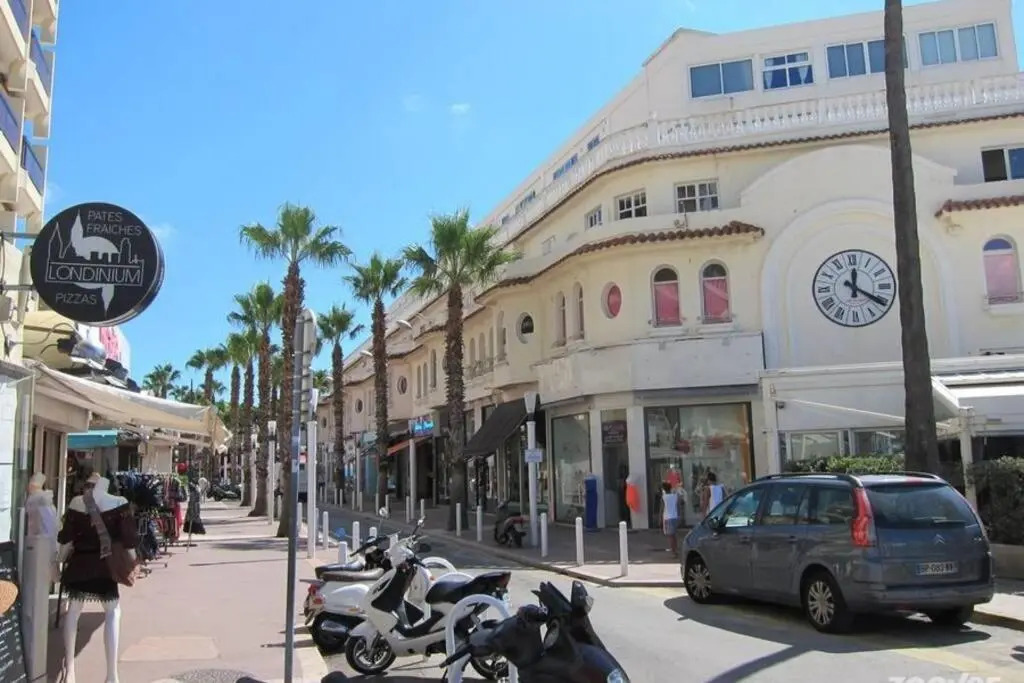 Port Vauban appartement F3 refait à neuf