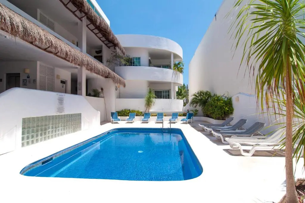 Lovely 4BR Condo in the Heart of Playa del Carmen!