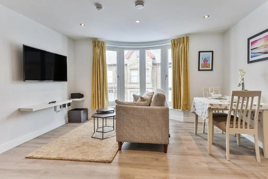 13 Belle House - Apartment 2