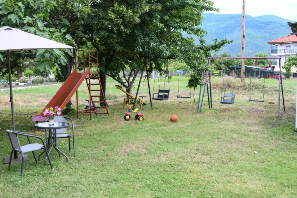Sintrivanis Hotel