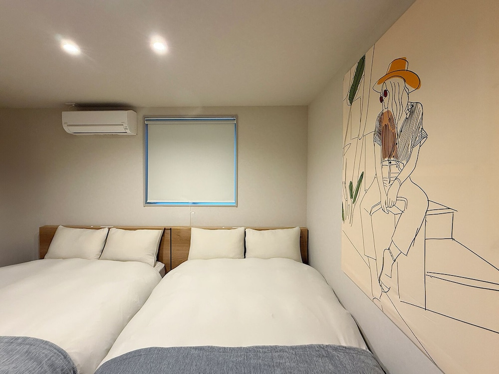 THE SAKAI SUITE by b hotel - New Spacious Apartments