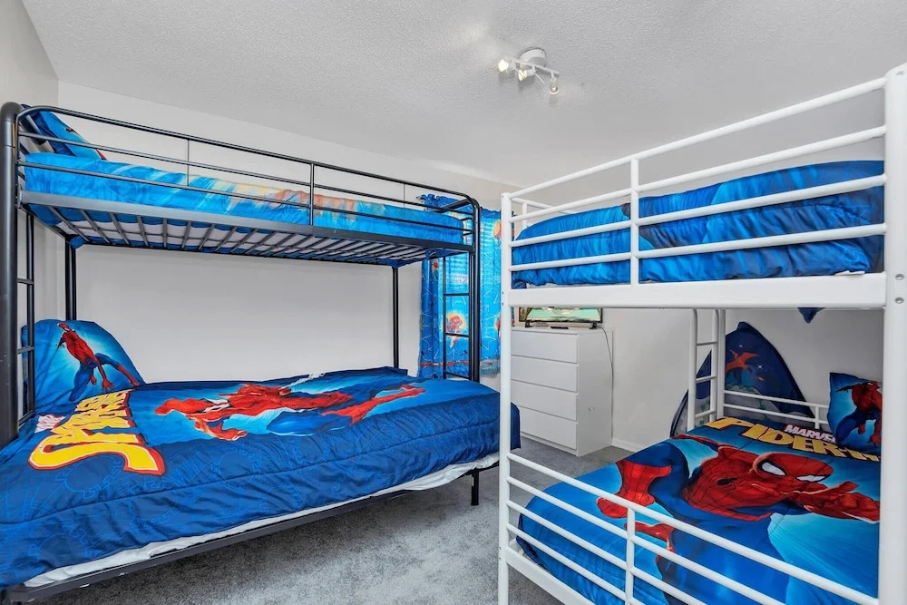 Huge and Modern Home, Only 12 Miles From Disney! #6wr338