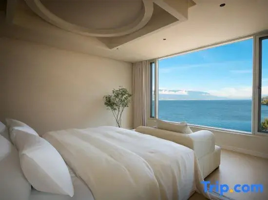 Lisu·Anyin Seaview Resort Hotel (Erhai Branch, Wenbi Village)