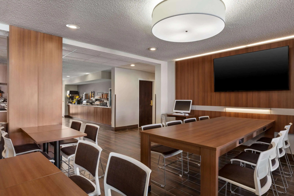 Microtel Inn & Suites by Wyndham