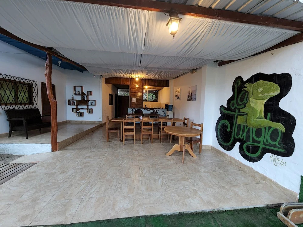 Hotel La Jungla