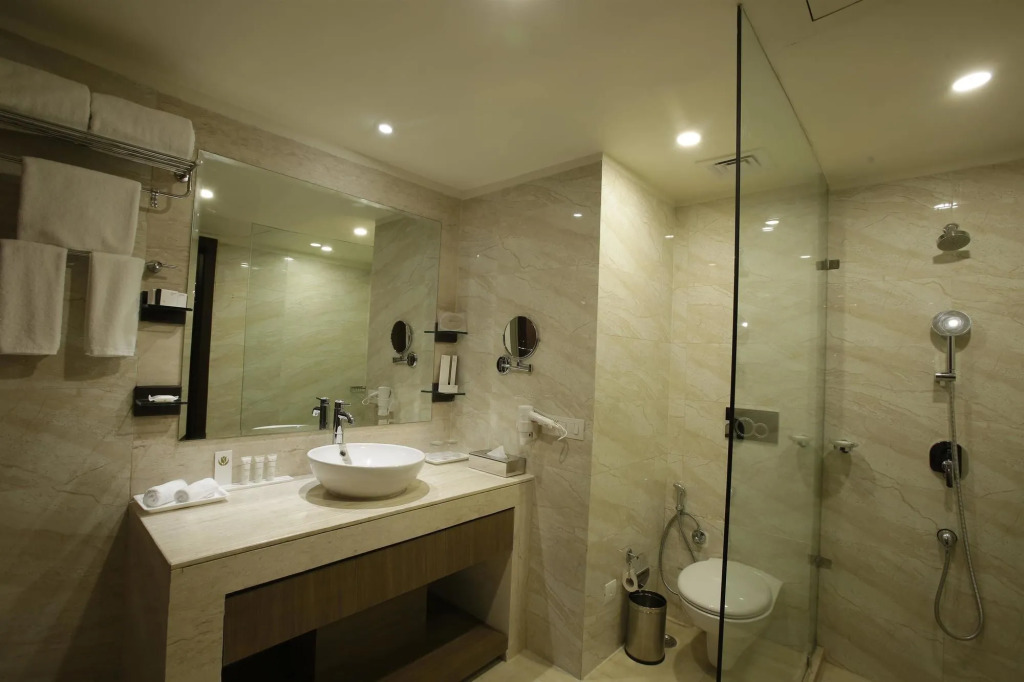 Golden Tulip Suites Gurgaon