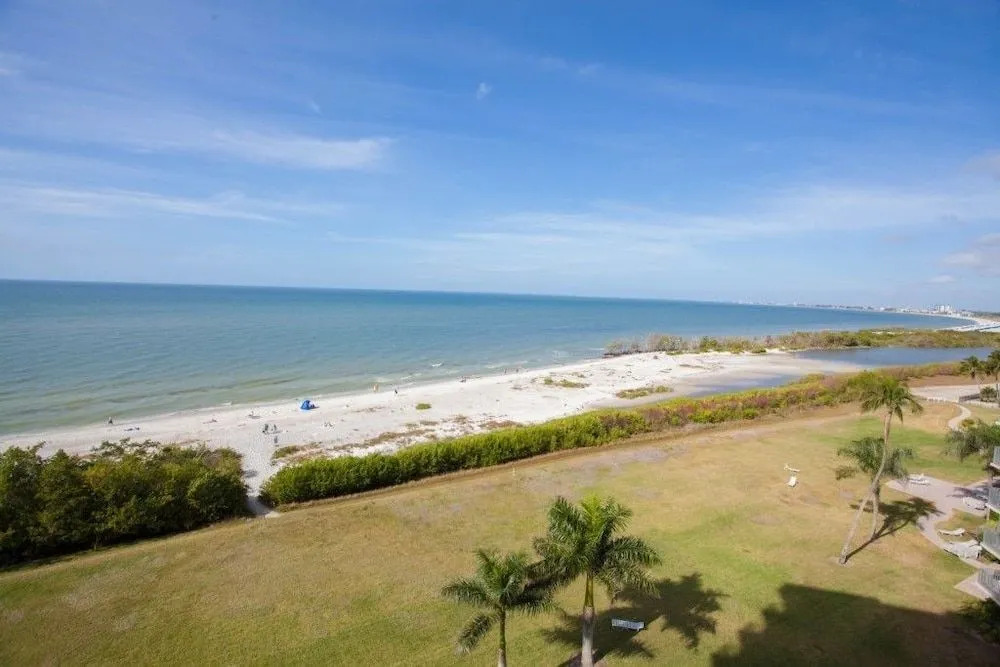 Estero Beach & Tennis C-707 #253658 - 1 Br Condo