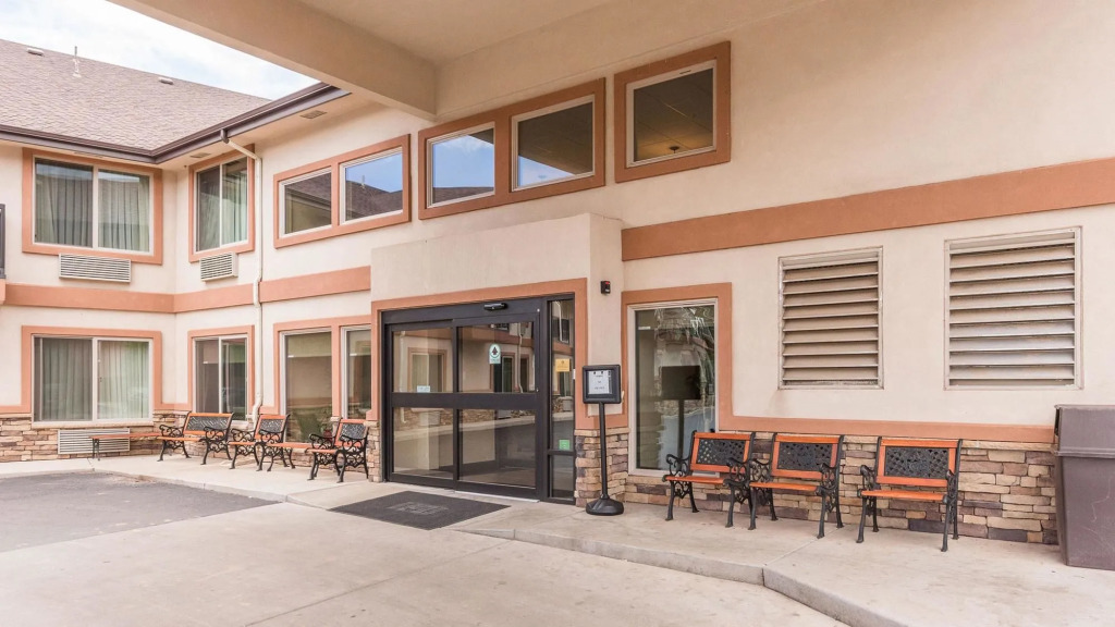 Manitou Pikes Peak Hotel