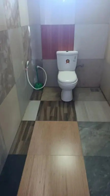 7 Rooms Guest