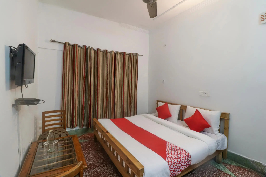 OYO Flagship 63412 Hotel Mayank Prince Chowk