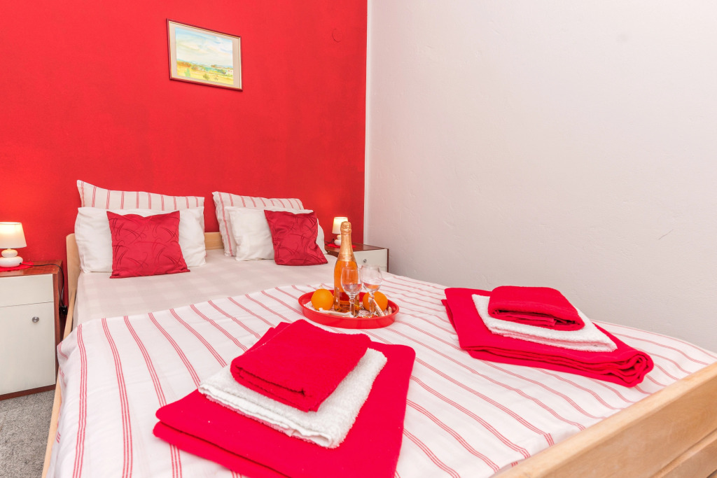 Cherry Apartment With Sea View