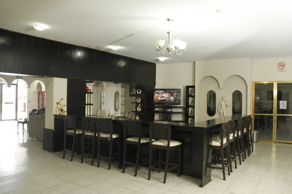 Hotel del Alba Inn & Suites