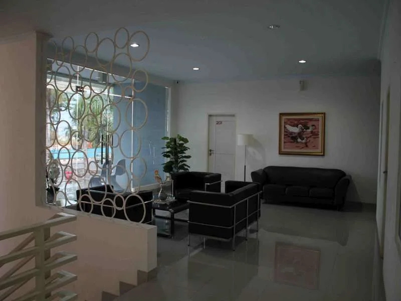 Hotel Kenari Pantai