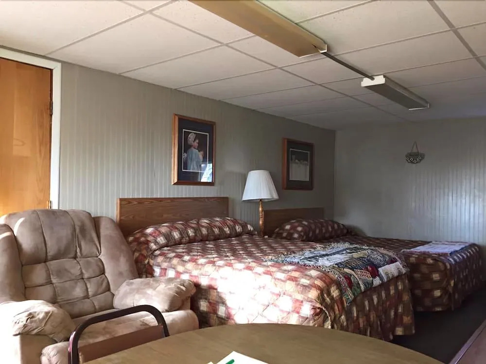 Town N' Country Motel and Shuttle
