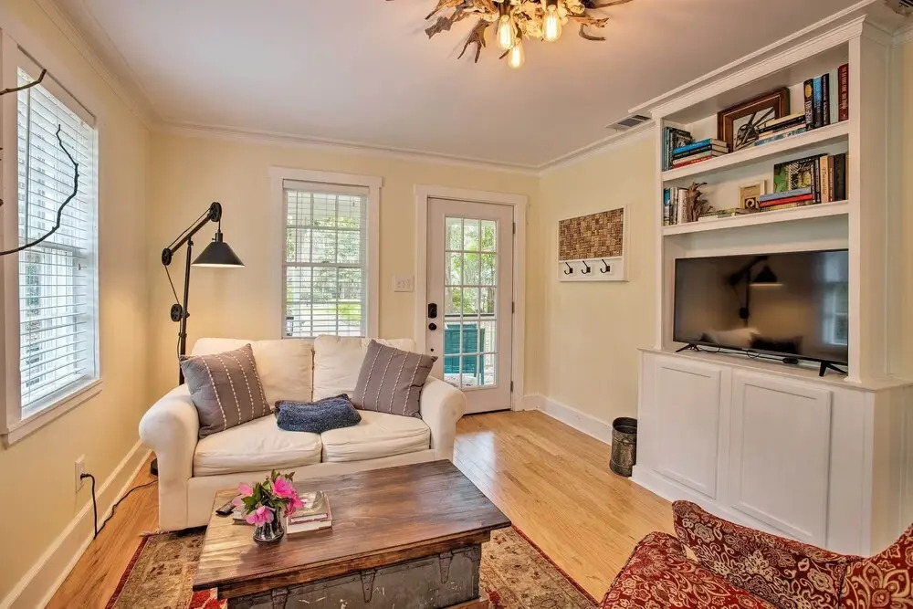 Savannah Cottage - 5 Mi to Wormsloe Historic Site!