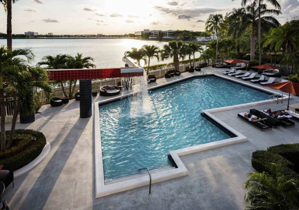 Pullman Miami Airport
