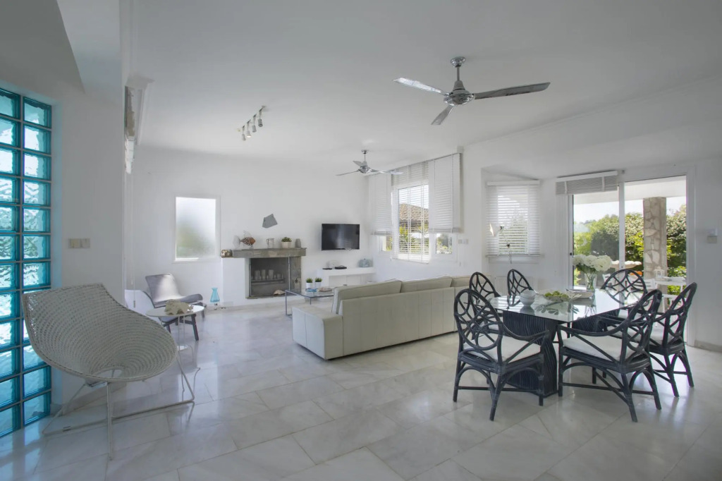 Mazeri in Protaras With 5 Bedrooms and 4 Bathrooms