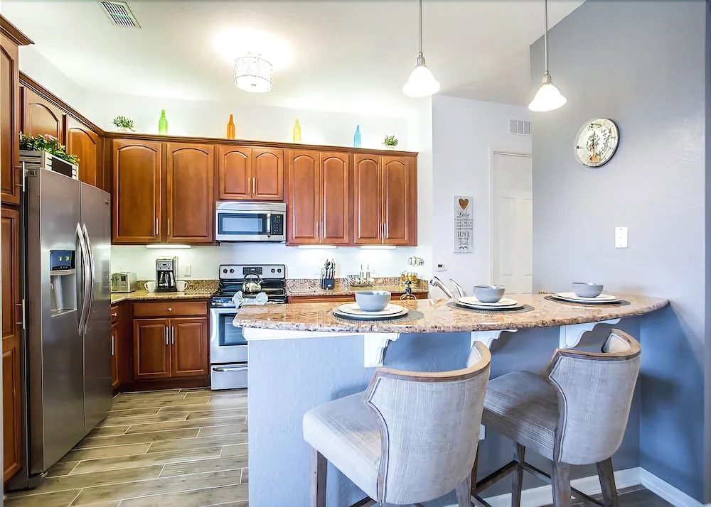4816 Cayview Avenue #404,