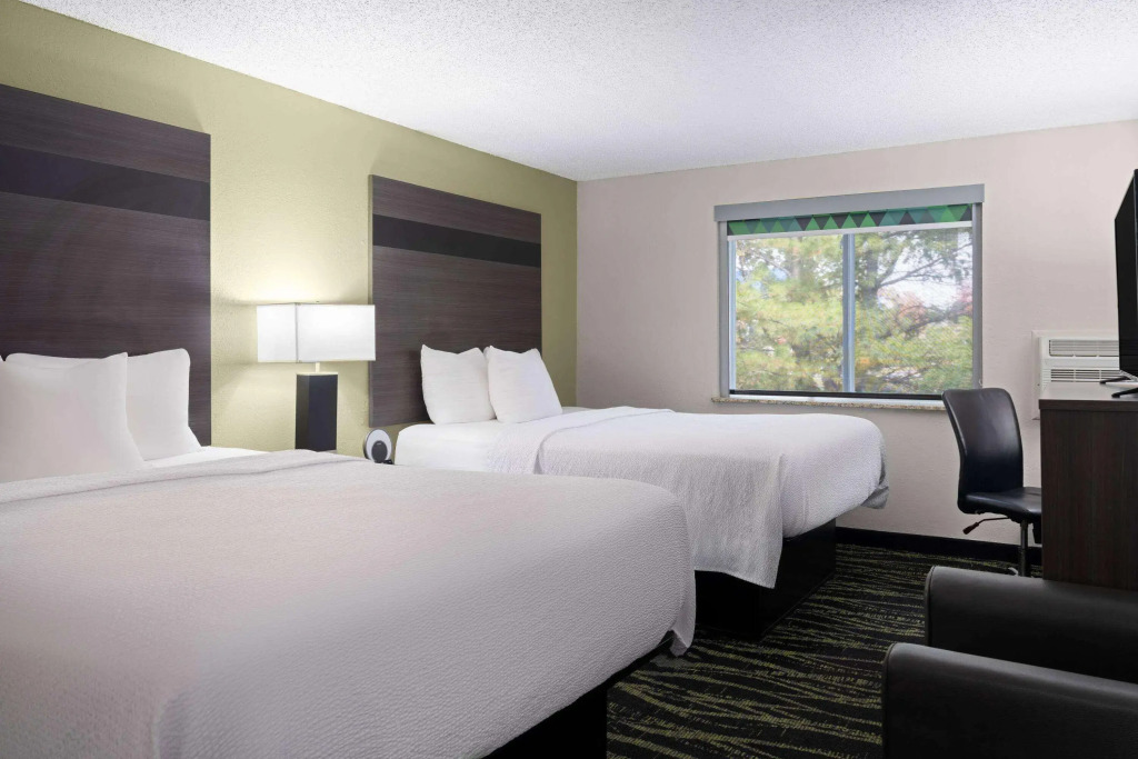 Baymont Inn & Suites by Wyndham