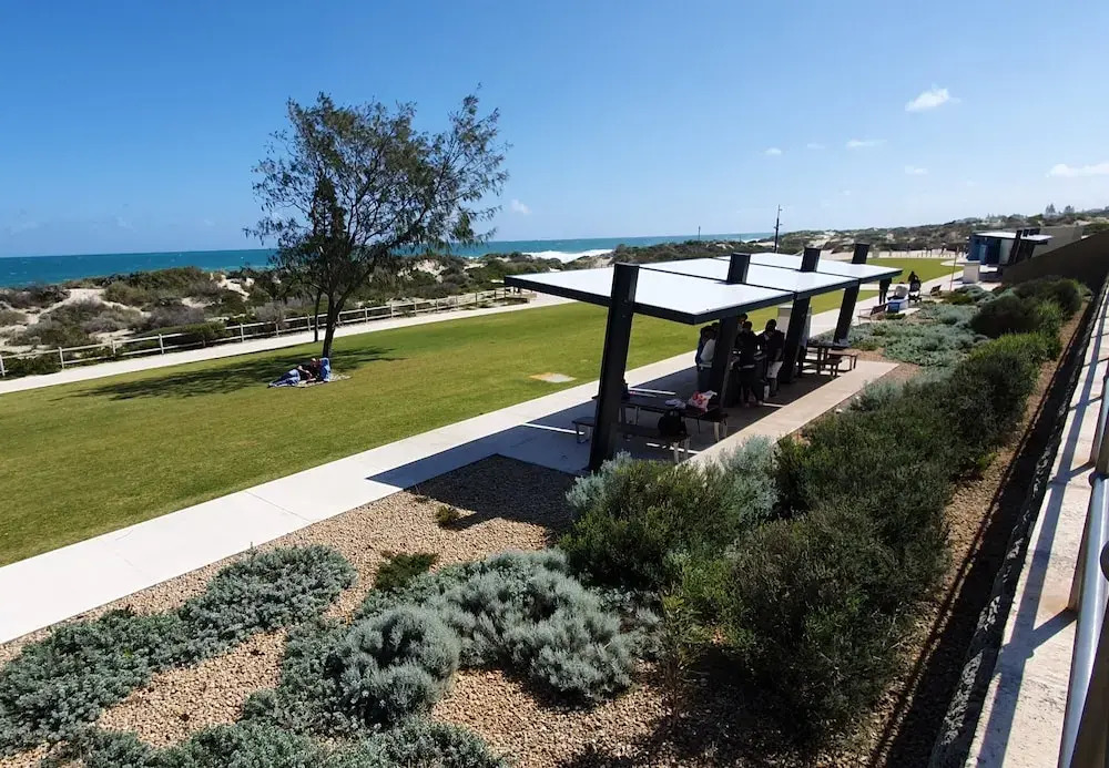 Scarborough Beach Front Resort Shell 13