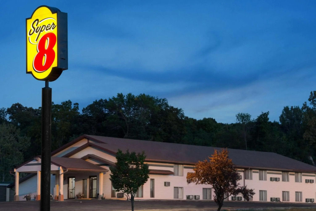 Algona Inn