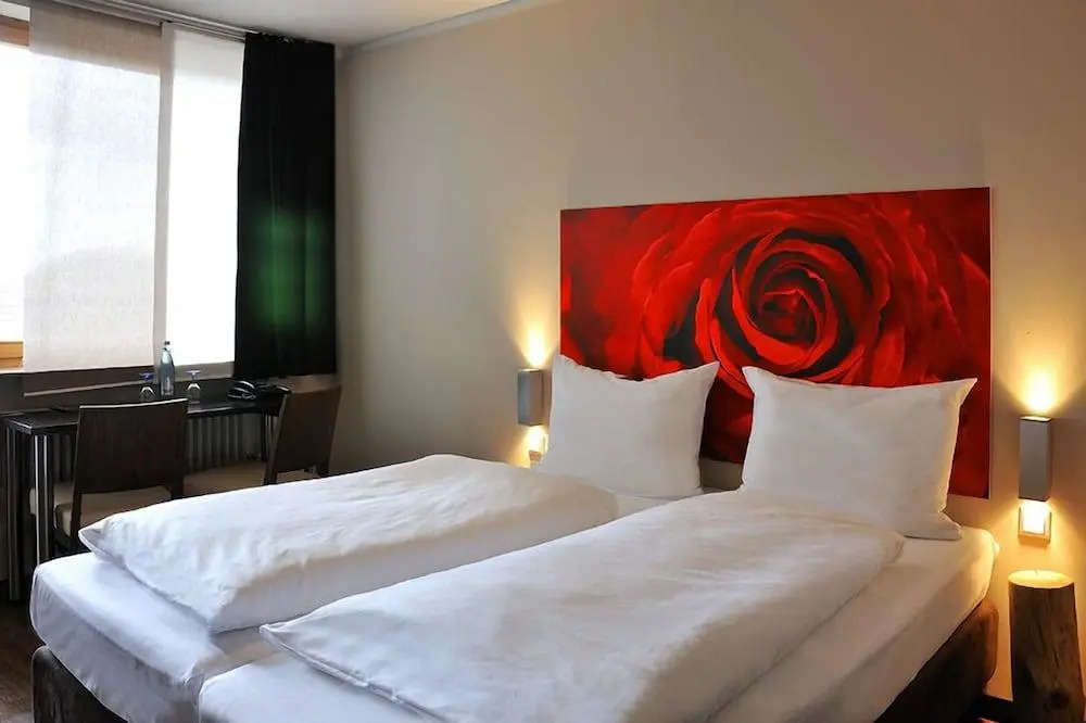 Self CheckIn Hotel Heckenrose Lorin