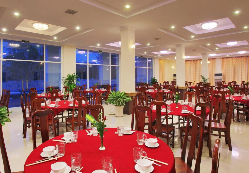Minh Dam Hotel