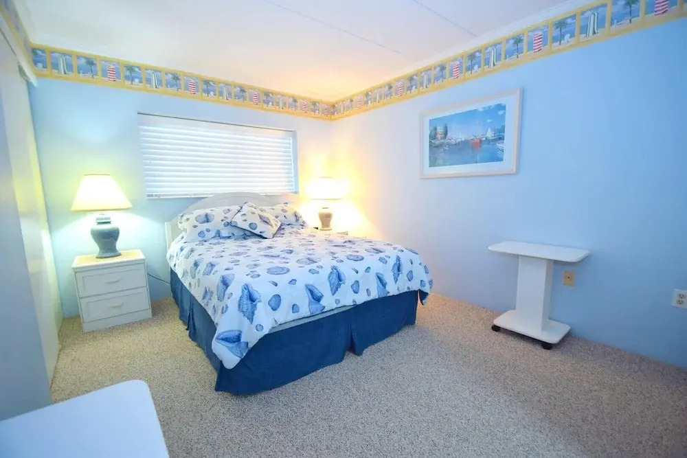 Harbour Island 302l 2 Bedroom Condo
