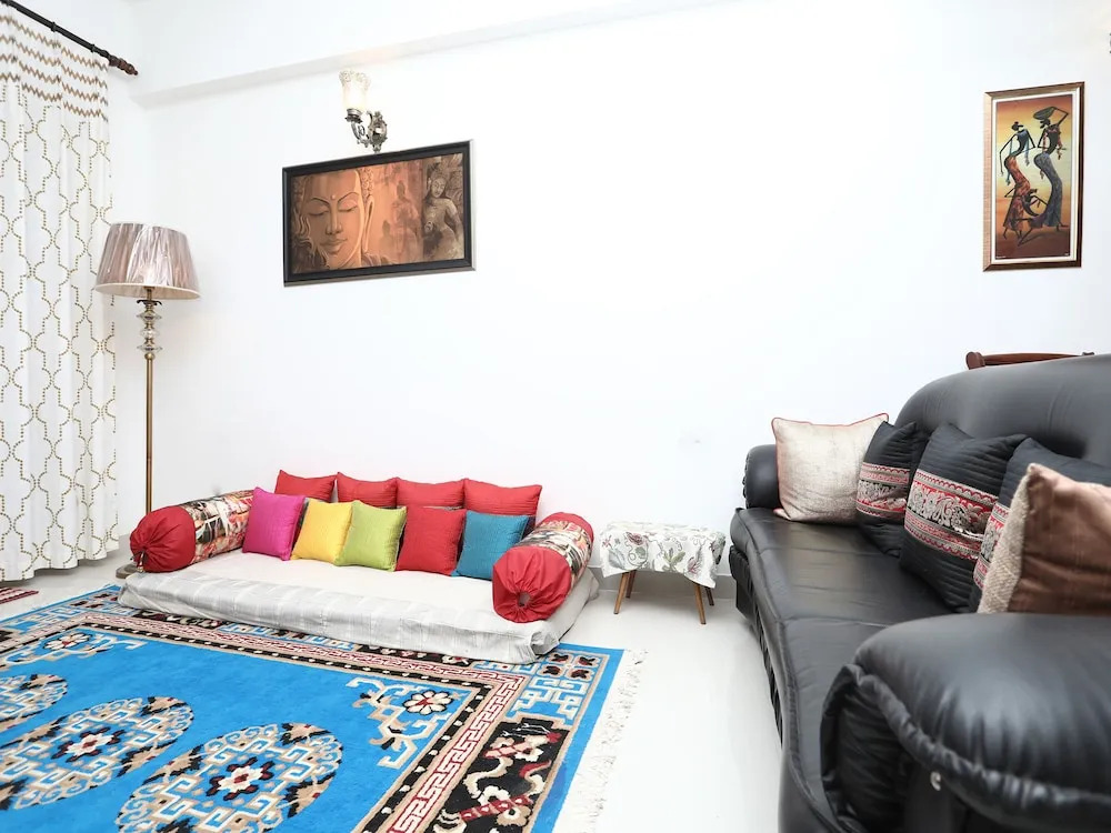 OYO 13172 Home Exotic 1BHK Pacific Golf Estate