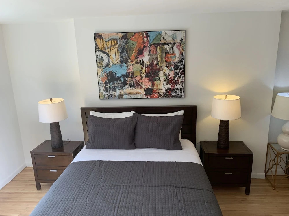 Lenox Hill Apartments 30 Day Rentals