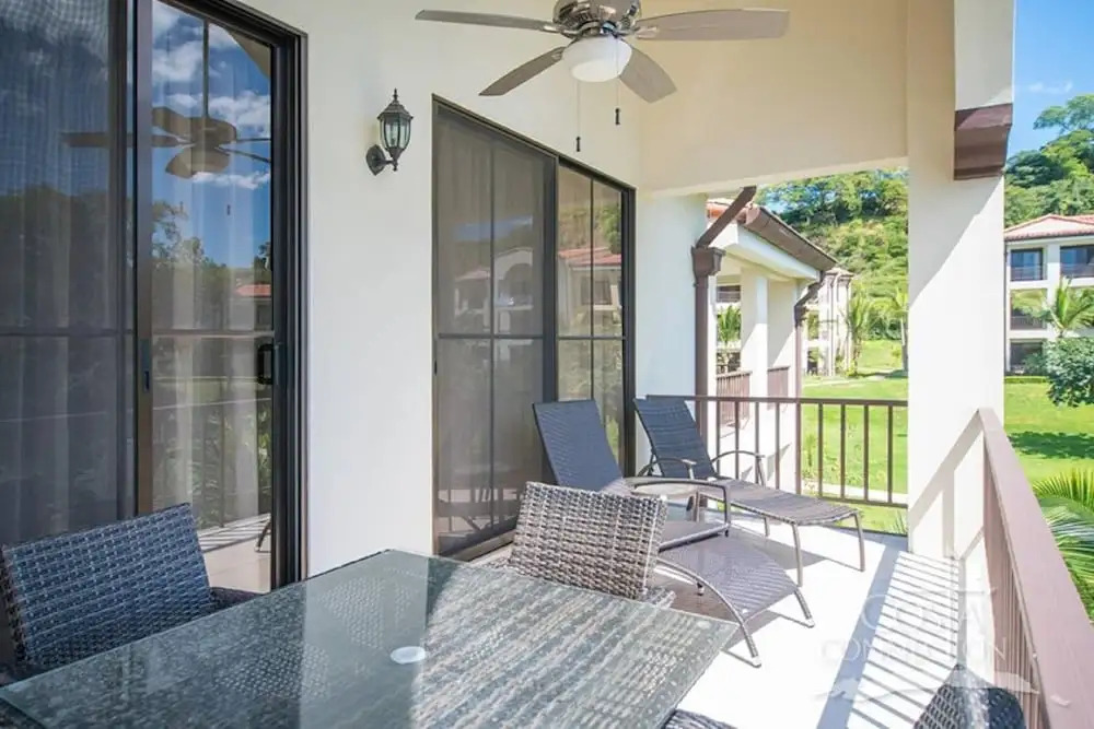 Gorgeous Decorated 2 bed Pacifico Condo