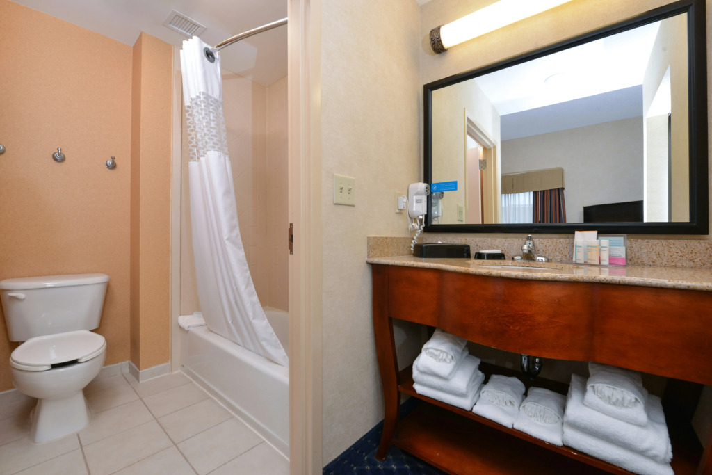 Hampton Inn and Suites Fredericksburg South